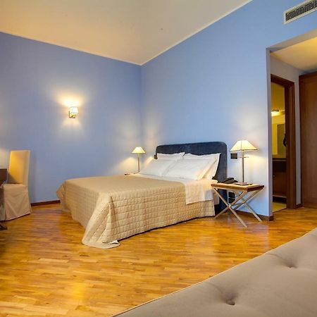 Hotel Messenion Мессина Экстерьер фото