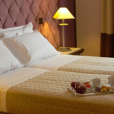 Hotel Messenion Мессина Экстерьер фото
