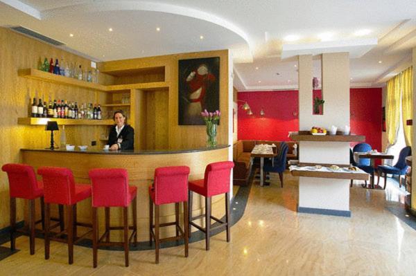 Hotel Messenion Мессина Экстерьер фото