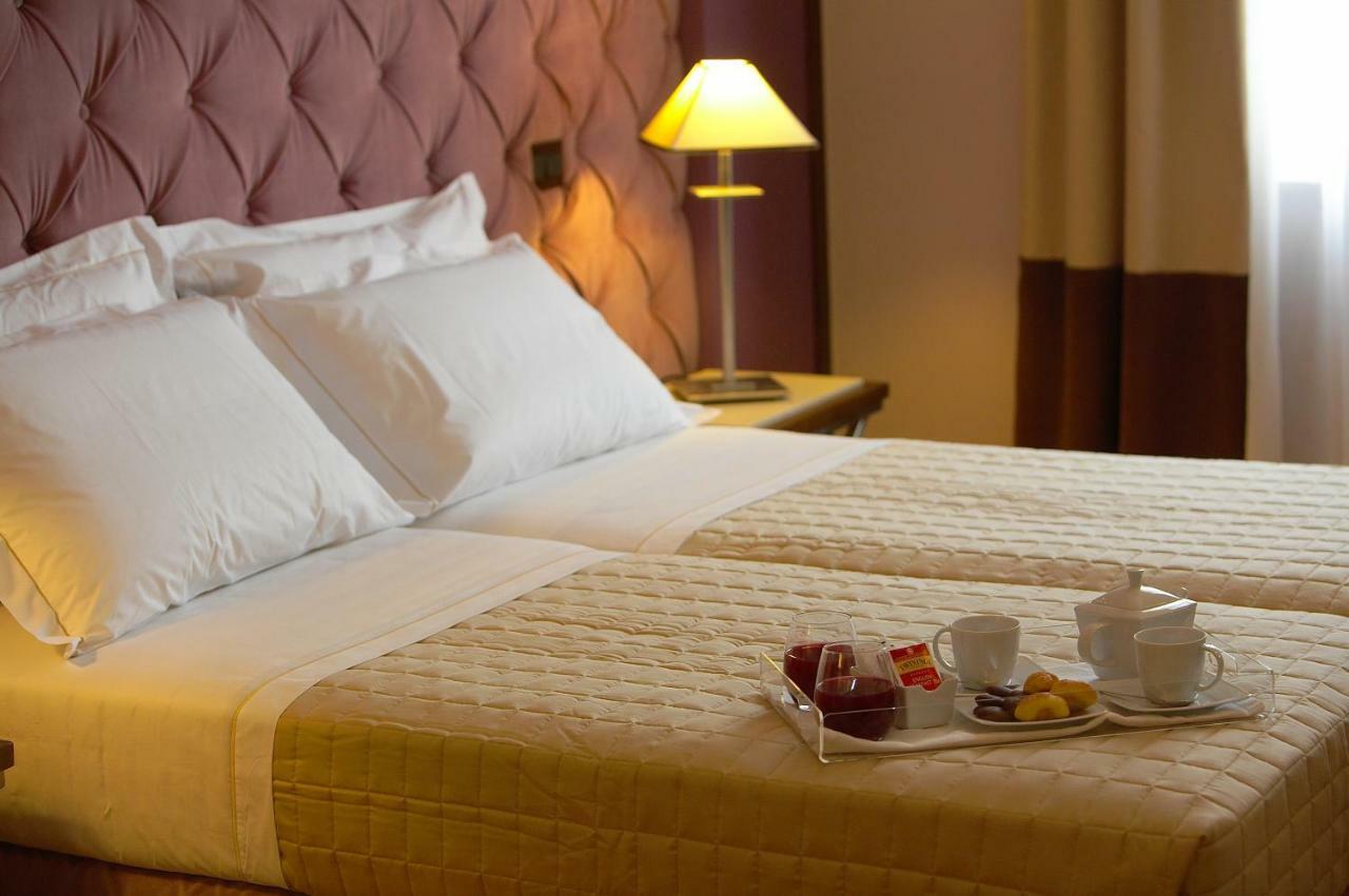 Hotel Messenion Мессина Экстерьер фото